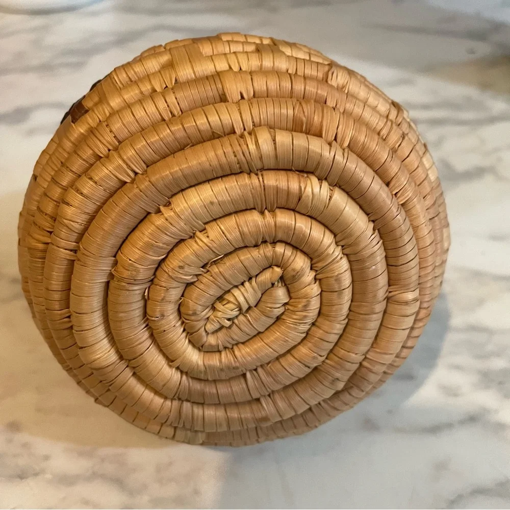 Miniature Hand Woven basket with lid. 4 1/2 inches x 4 1/2 inches.